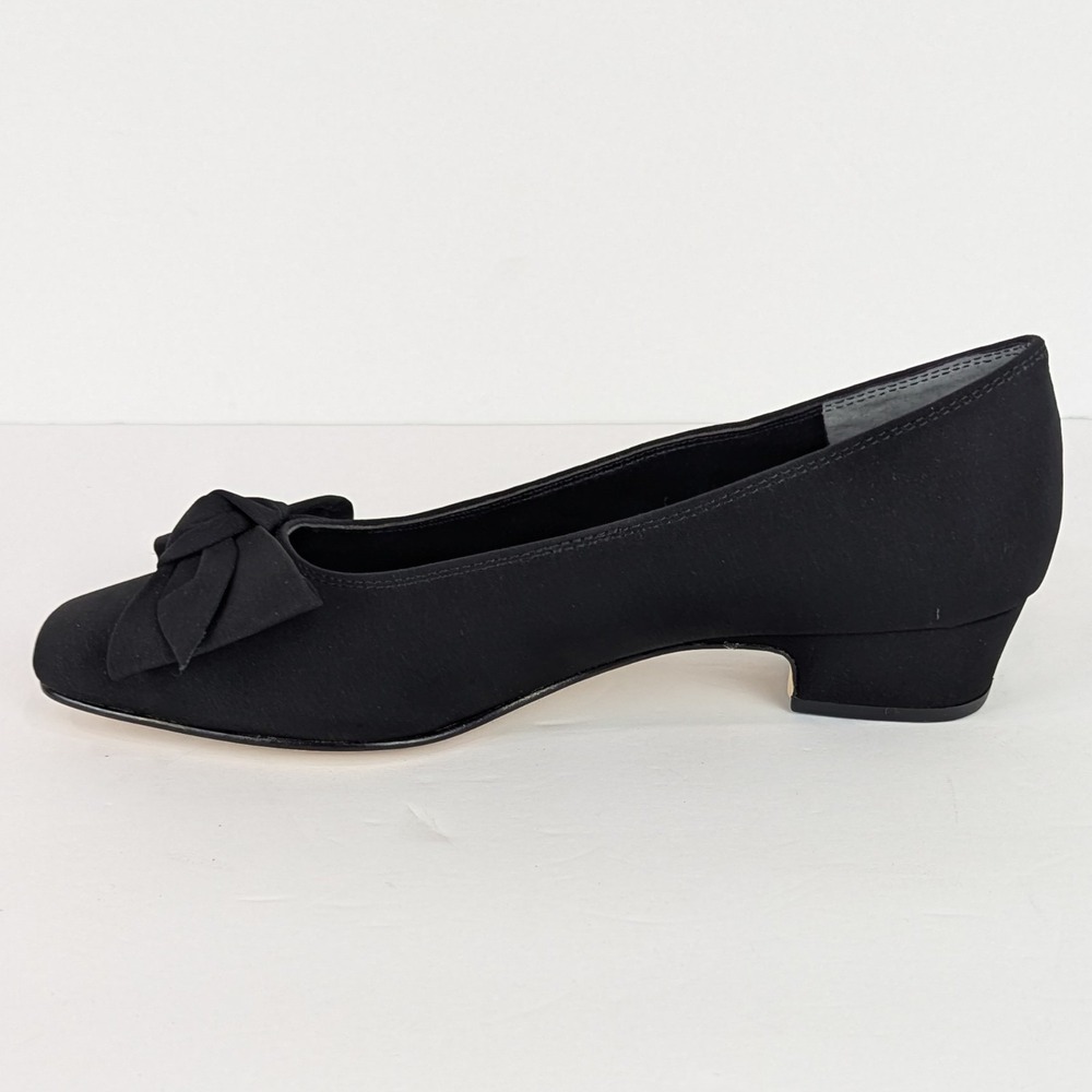 Rose Petals By Walking Cradles Dani Black Micro Pumps Size 7N Bow Career Heels - Picture 4 of 10